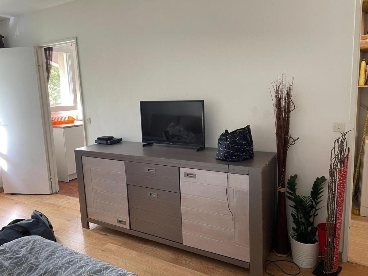 Appartement 35 M2 Creteil L Echat Luaran gambar