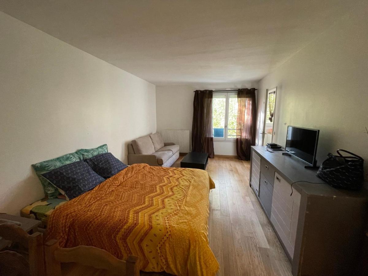 Appartement 35 M2 Creteil L Echat Luaran gambar